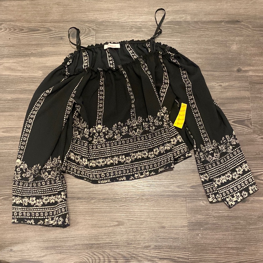 NWT Boutique Flowy Boho Top Medium